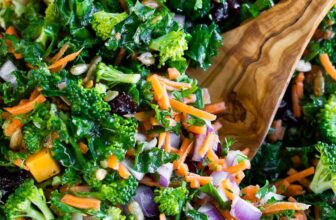 Simple Kale Salad with Recent Lemon Dressing